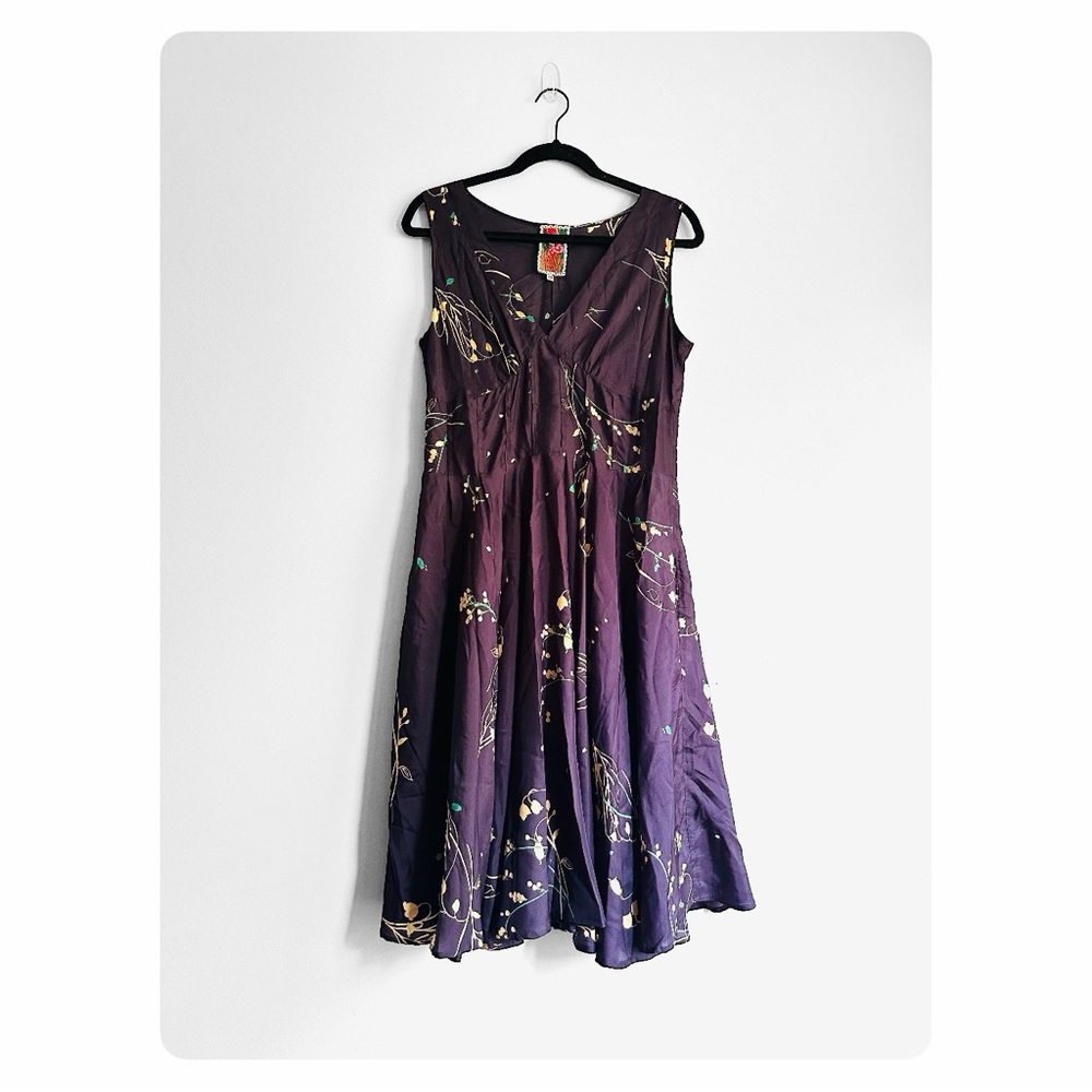 β
Johnny Was Floral Georgette 100%Silk Spring Wedding Guest Dress - Purple β
- Picture 3 of 16
